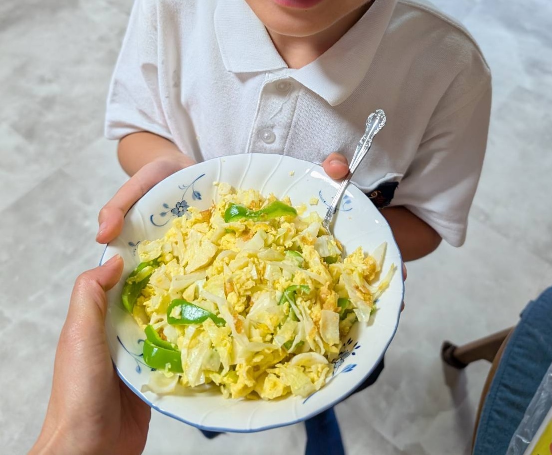 １歳で料理デビューした次男。小１でこうなりました。